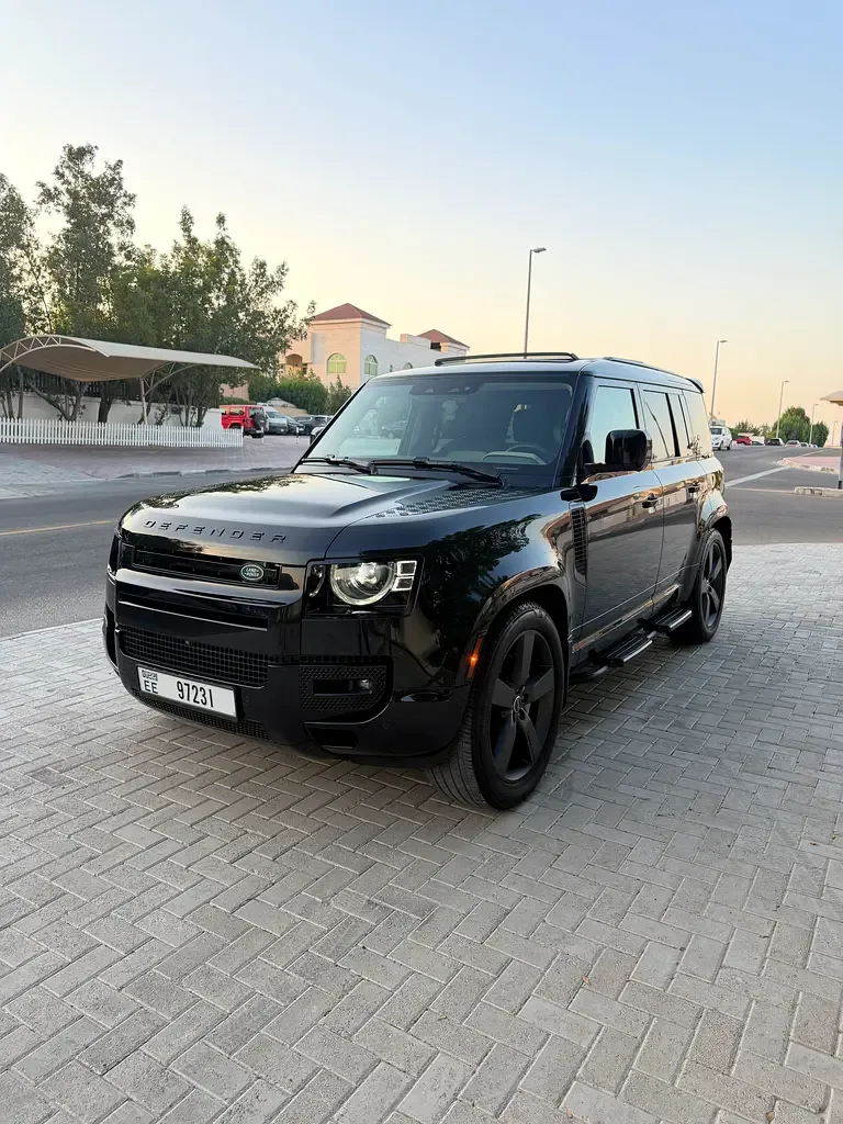 Land Rover Defender هجين (PHEV) Defender P400e with 404 - 13