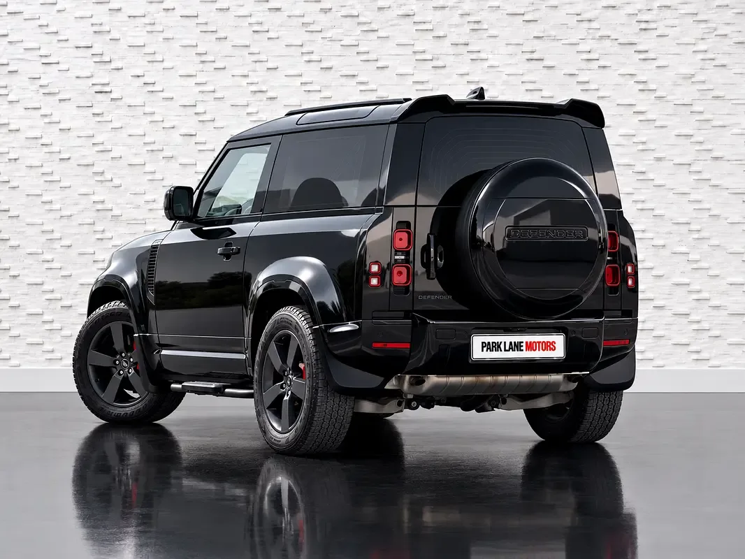 Land Rover Defender hybrid (PHEV) Defender P400e with 404 - 3