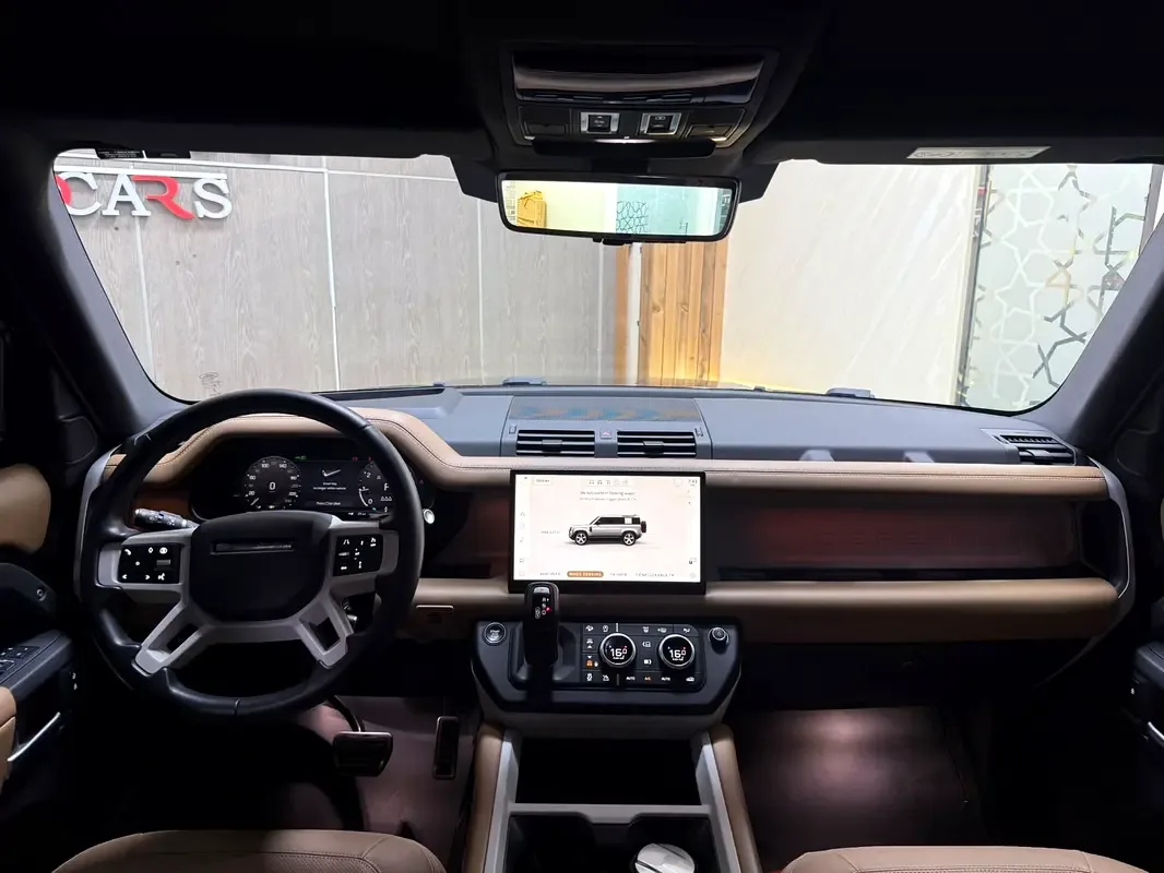 Land Rover Defender هجين (PHEV) Defender P400e with 404 - 14