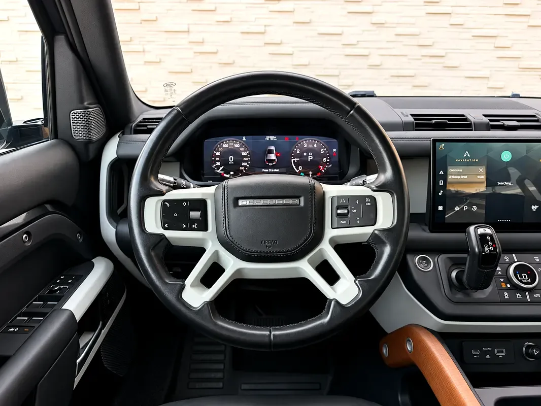 Land Rover Defender hybrid (PHEV) Defender P400e with 404 - 15