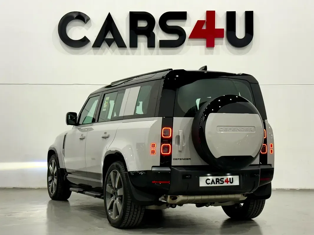 Land Rover Defender hybrid (PHEV) Defender P400e with 404 - 6