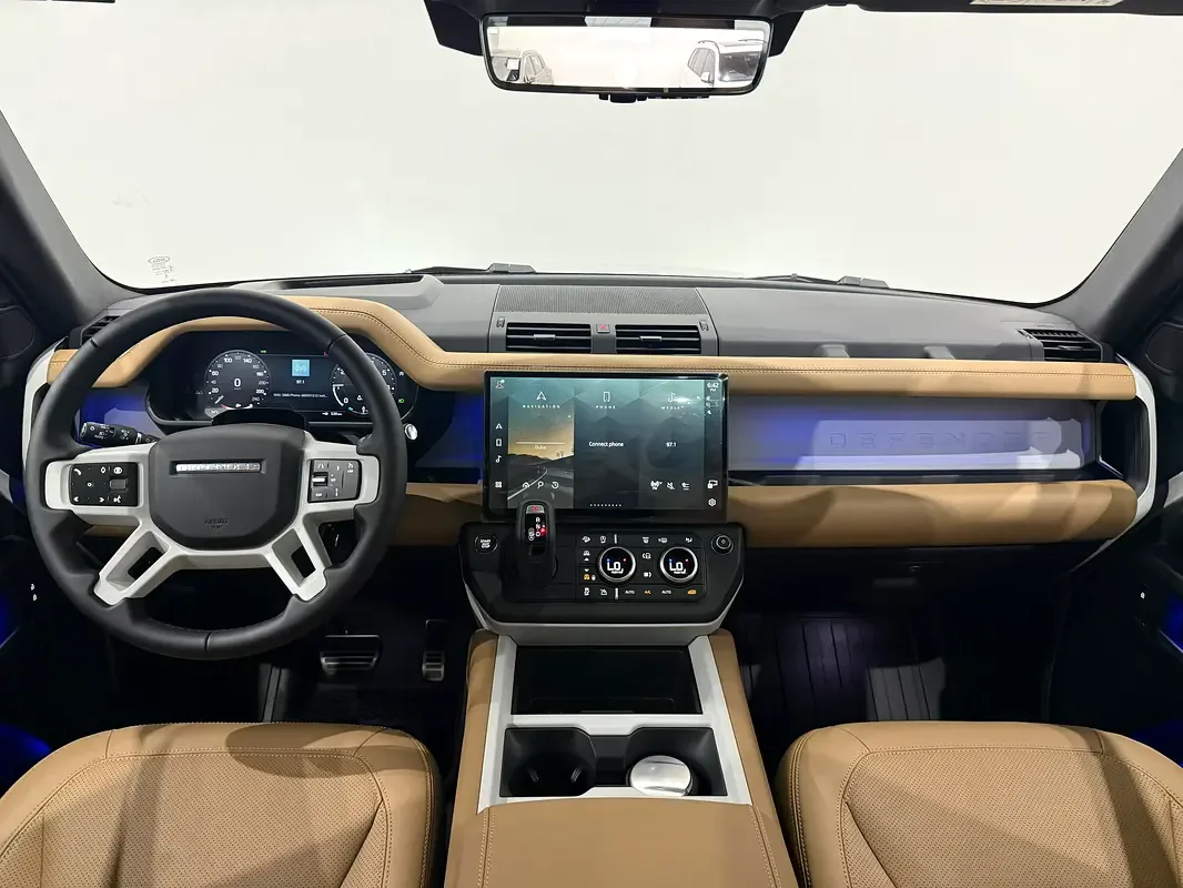 Land Rover Defender hybrid (PHEV) Defender P400e with 404 - 11