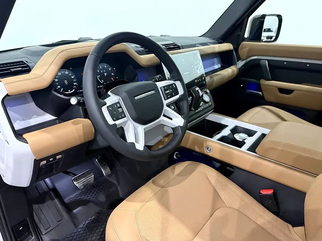 Land Rover Defender hybrid (PHEV) Defender P400e with 404 - 10