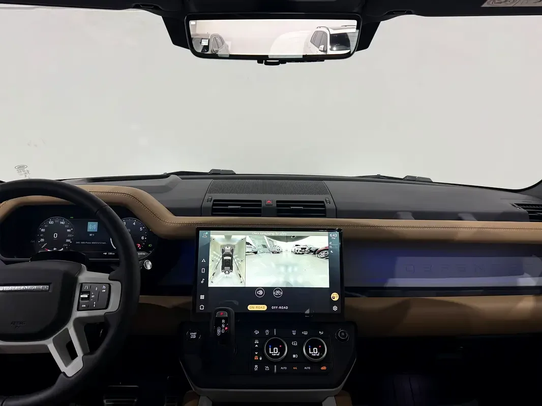 Land Rover Defender hybrid (PHEV) Defender P400e with 404 - 15