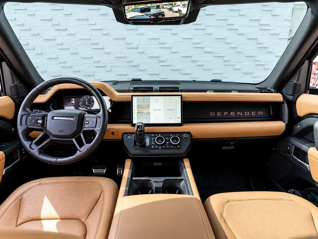 Land Rover Defender hybrid (PHEV) Defender P400e with 404 - 15