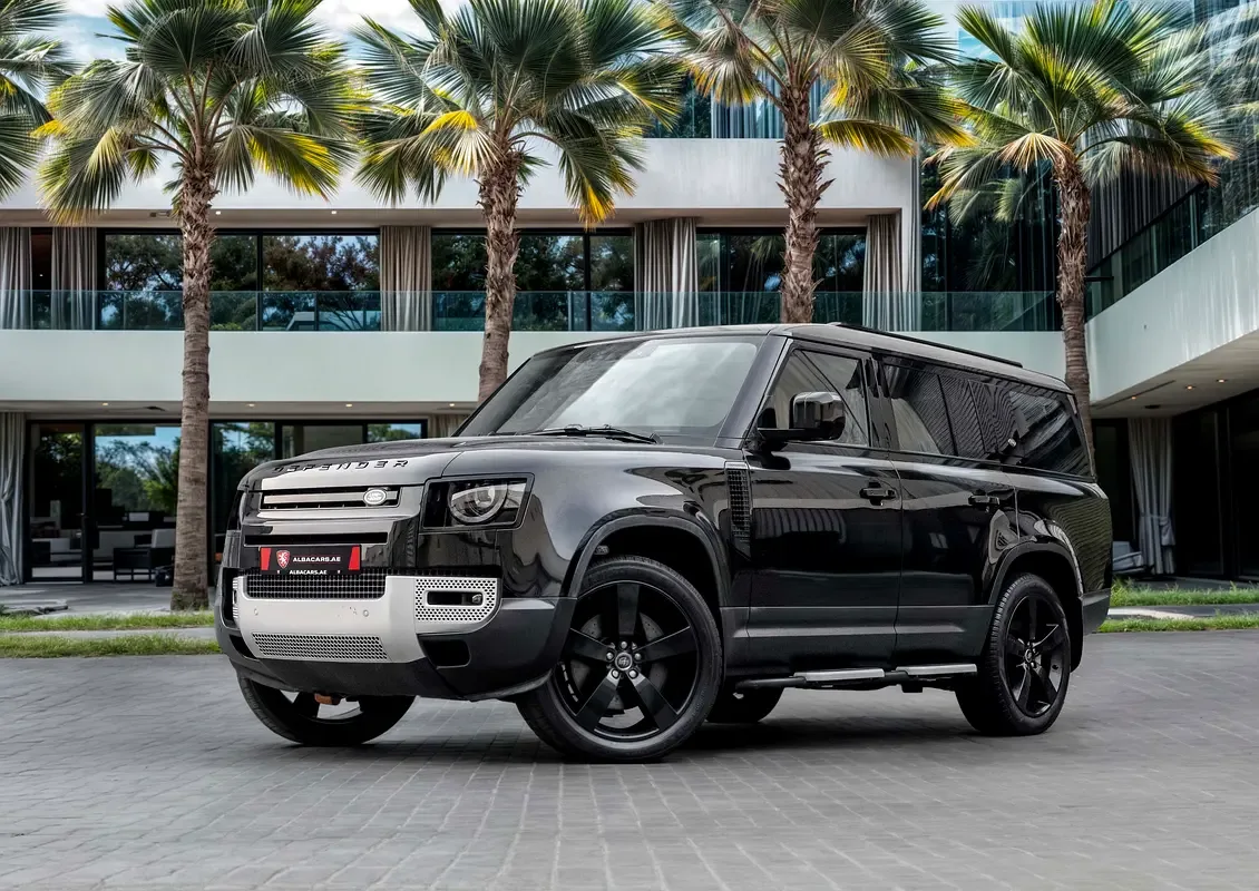 Land Rover Defender هجين (PHEV) Defender P400e with 404