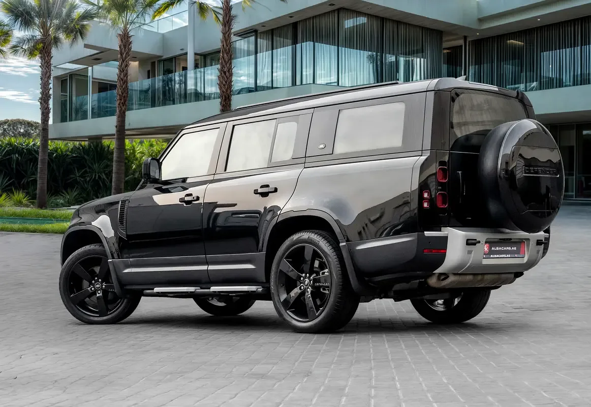 Land Rover Defender هجين (PHEV) Defender P400e with 404 - 3