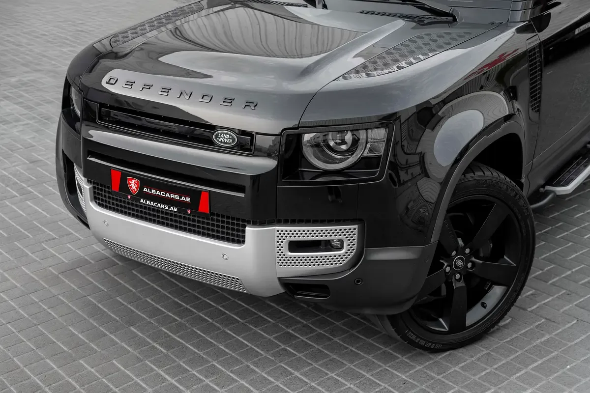 Land Rover Defender هجين (PHEV) Defender P400e with 404 - 7