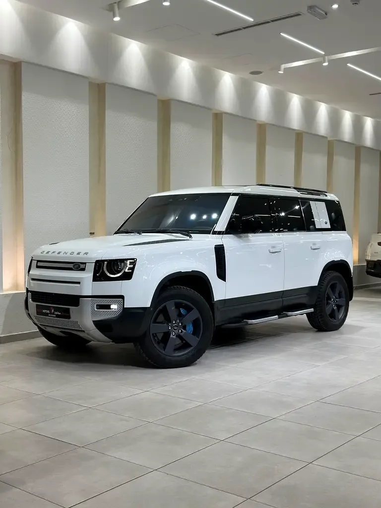 Land Rover Defender هجين (PHEV) Defender P400e with 404 - 3