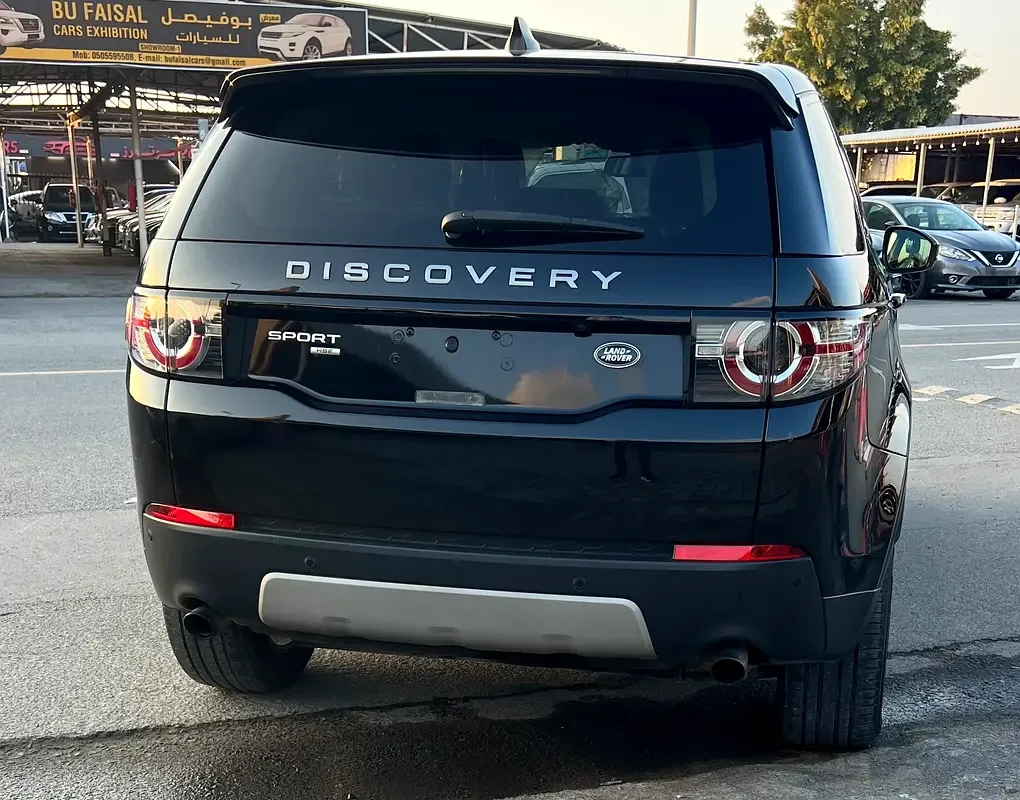 Land Rover Discovery 2.0 AT AWD (300 hp) - 11