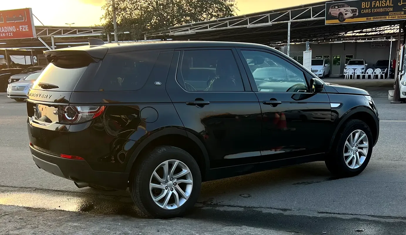 Land Rover Discovery 2.0 AT AWD (300 hp) - 14