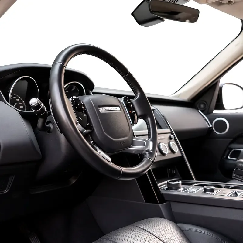 Land Rover Discovery 2.0 AT AWD (300 hp) - 9