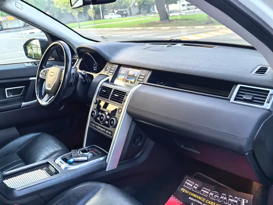 Land Rover Discovery 3.0 AT AWD (340 hp) - 13