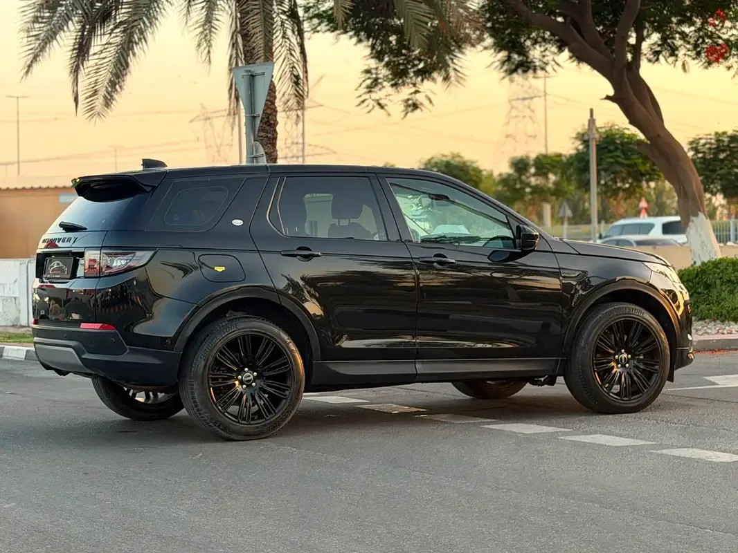 Land Rover Discovery Sport 2.0 AT AWD (199 hp) - 4