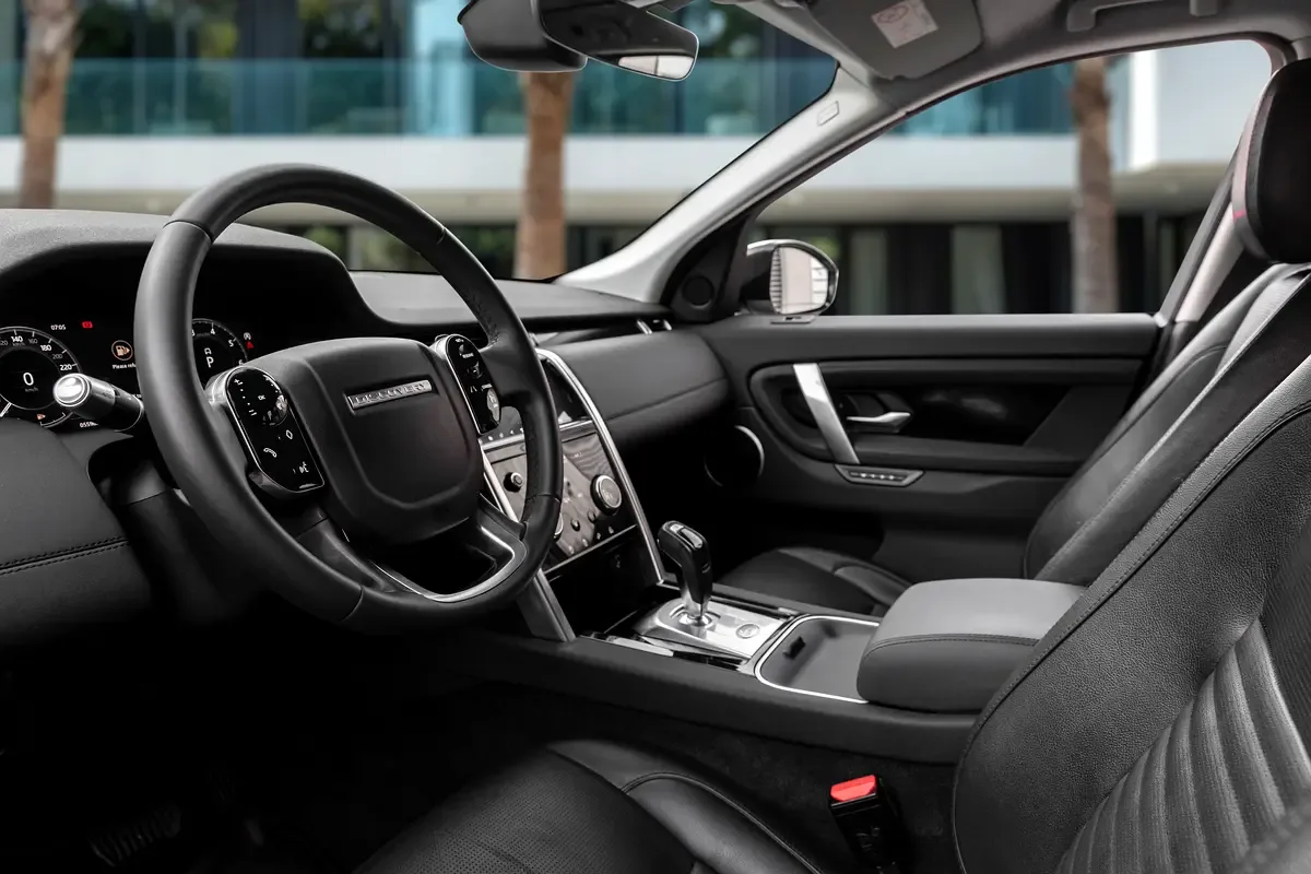 Land Rover Discovery Sport 2.0 AT AWD (200 hp) - 9