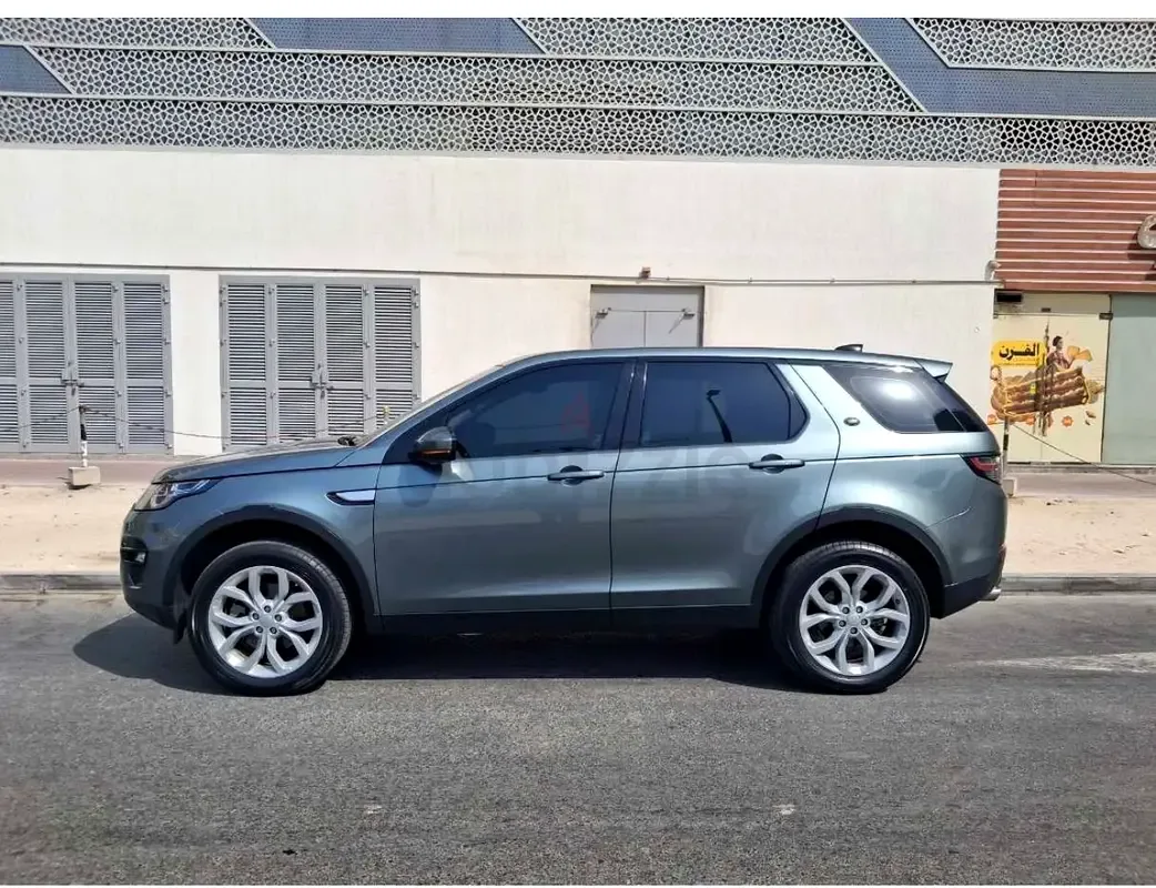 Land Rover Discovery Sport 2.0 AT AWD (290 hp)