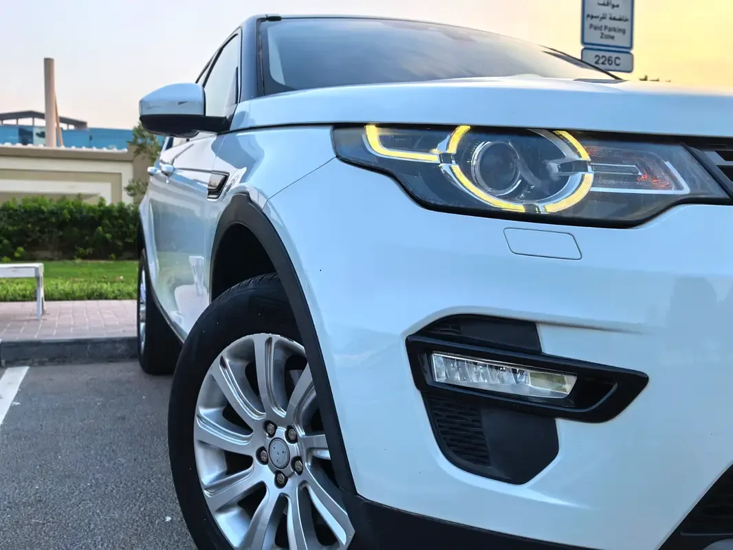 Land Rover Discovery Sport 2.0 AT AWD (290 hp)