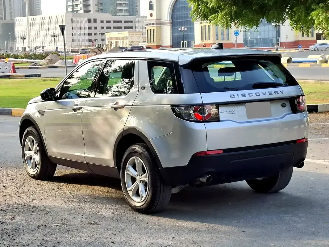 Land Rover Discovery Sport 2.0 AT AWD (290 hp) - 6