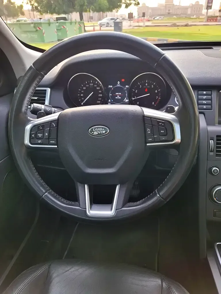 Land Rover Discovery Sport 2.0 AT AWD (290 hp) - 11