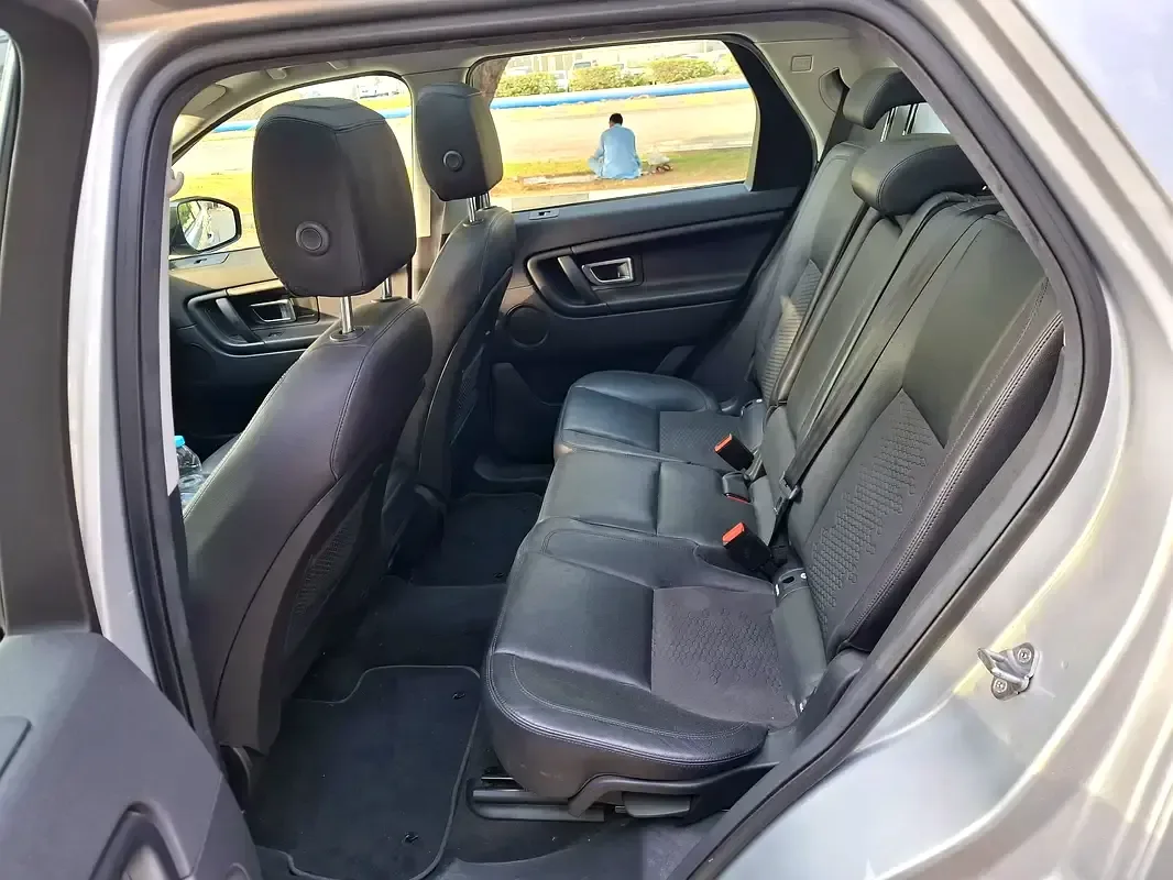 Land Rover Discovery Sport 2.0 AT AWD (290 hp) - 14