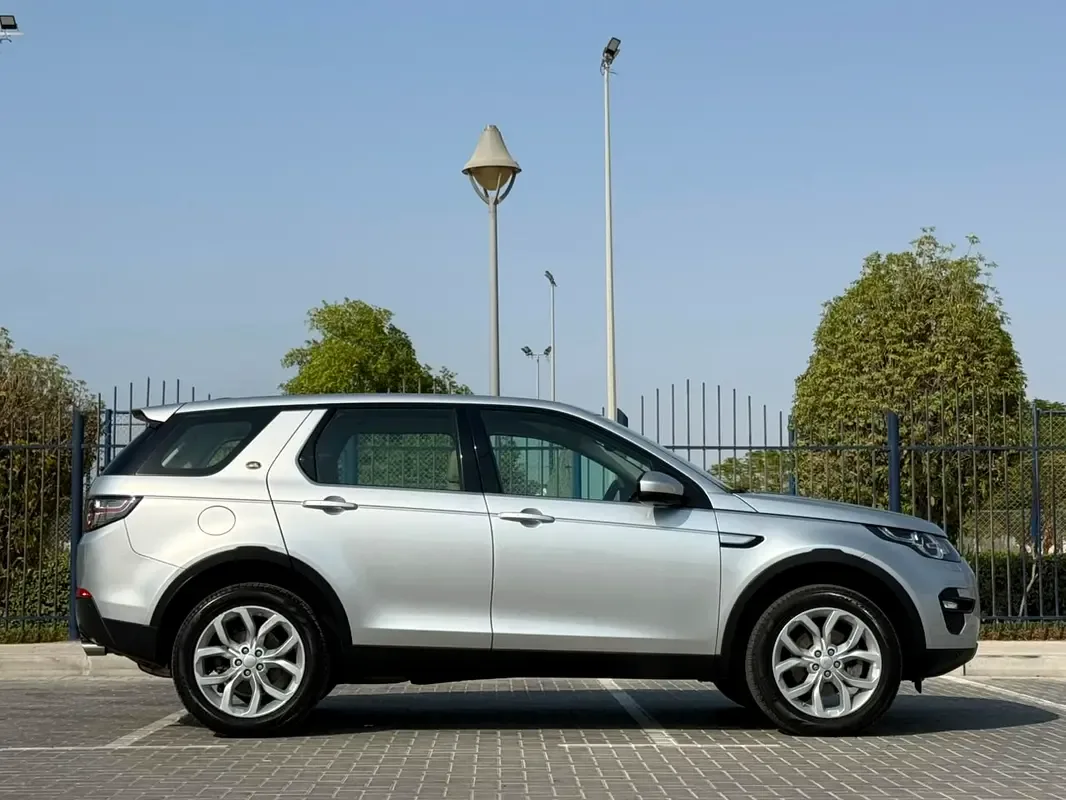Land Rover Discovery Sport 2.0 Si4 AT 4WD (240 حصان) - 7