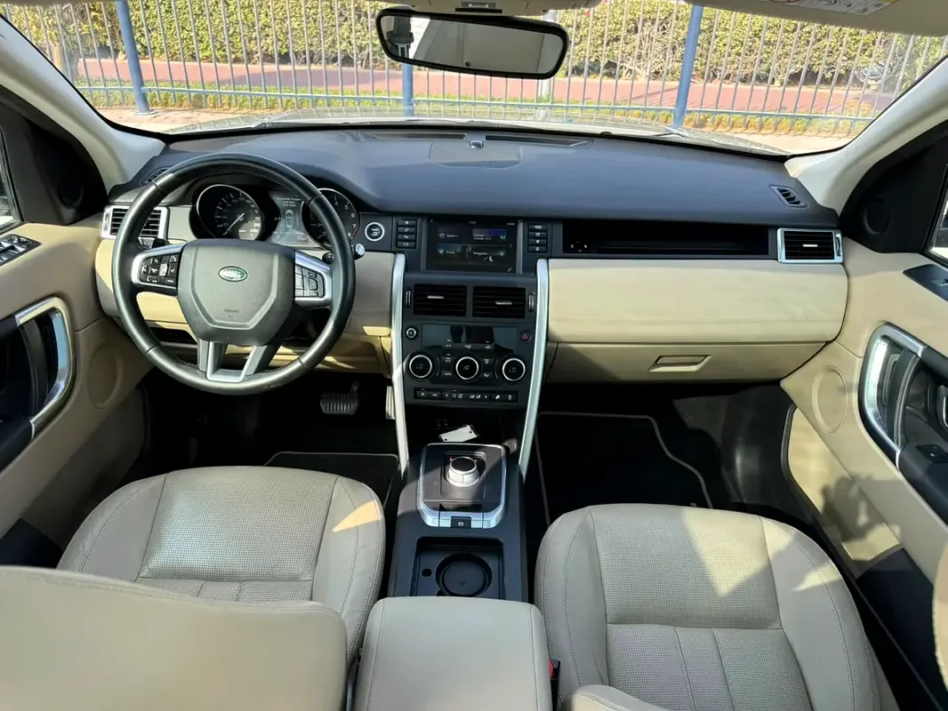 Land Rover Discovery Sport 2.0 Si4 AT 4WD (240 حصان) - 12