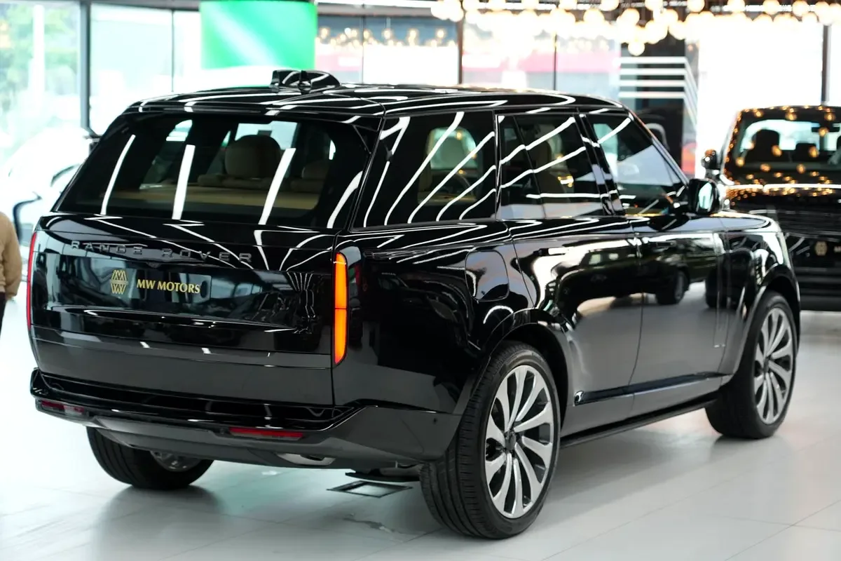 Land Rover Range Rover 3.0 AT 4WD (360 حصان) - 3
