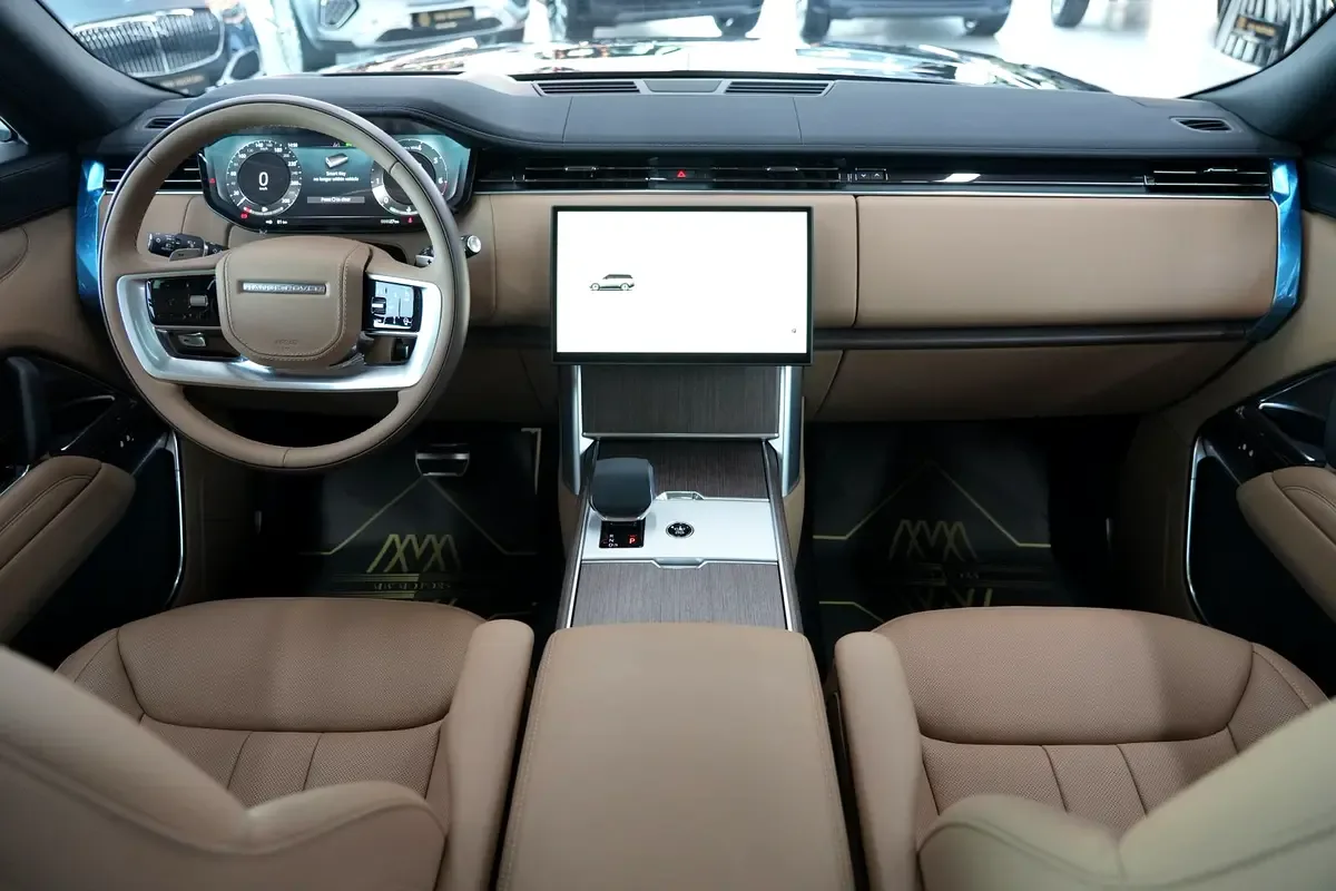 Land Rover Range Rover 3.0 AT 4WD (360 حصان) - 6