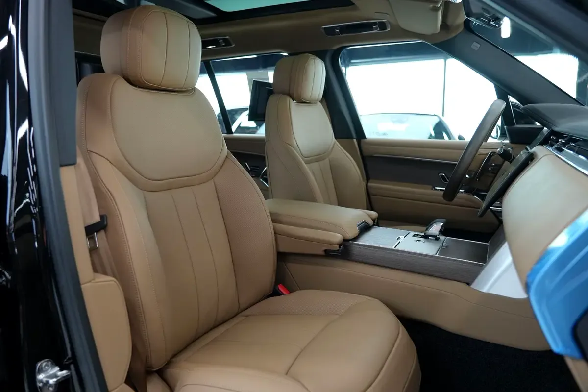 Land Rover Range Rover 3.0 AT 4WD (360 حصان) - 9