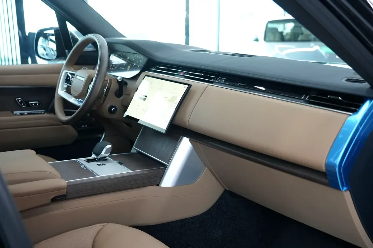 Land Rover Range Rover 3.0 AT 4WD (360 حصان) - 8