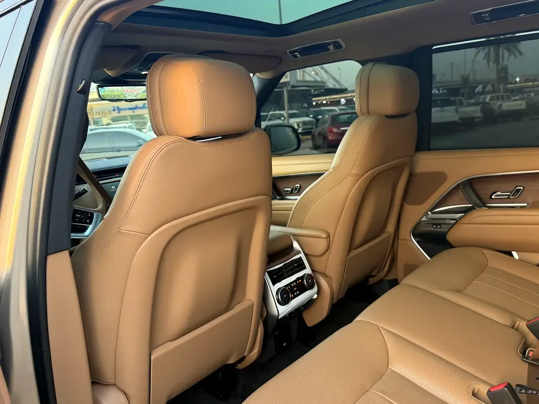 Land Rover Range Rover 3.0 AT 4WD (360 حصان) - 8