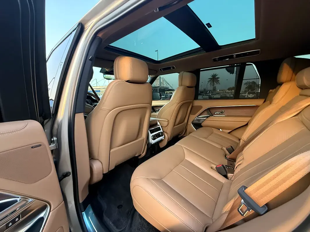 Land Rover Range Rover 3.0 AT 4WD (360 حصان) - 9