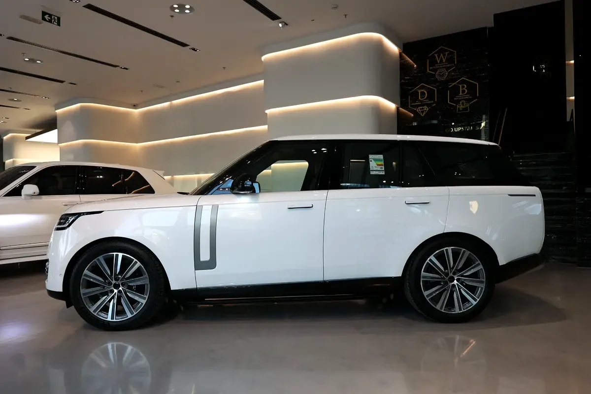 Land Rover Range Rover 3.0 AT 4WD (360 حصان) - 3