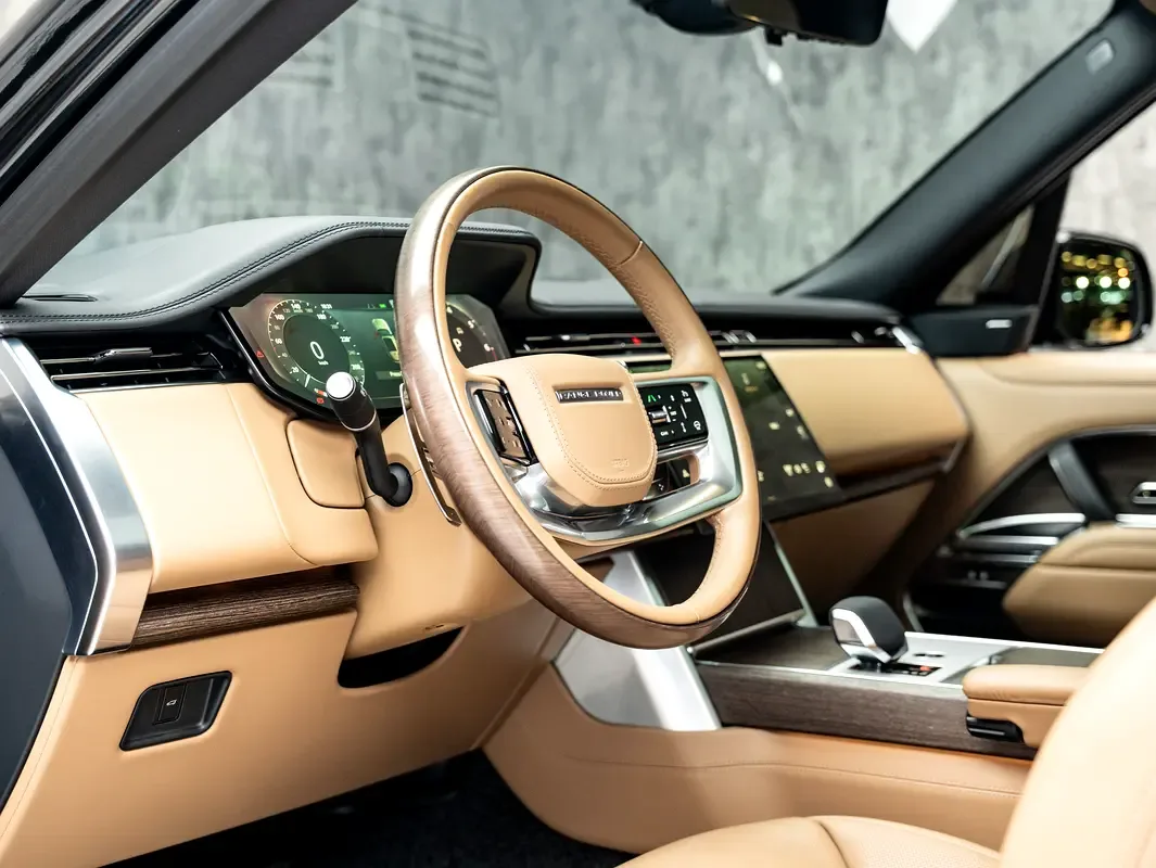 Land Rover Range Rover 3.0 AT 4WD (360 hp) - 13