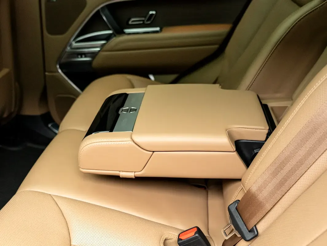Land Rover Range Rover 3.0 AT 4WD (360 hp) - 18