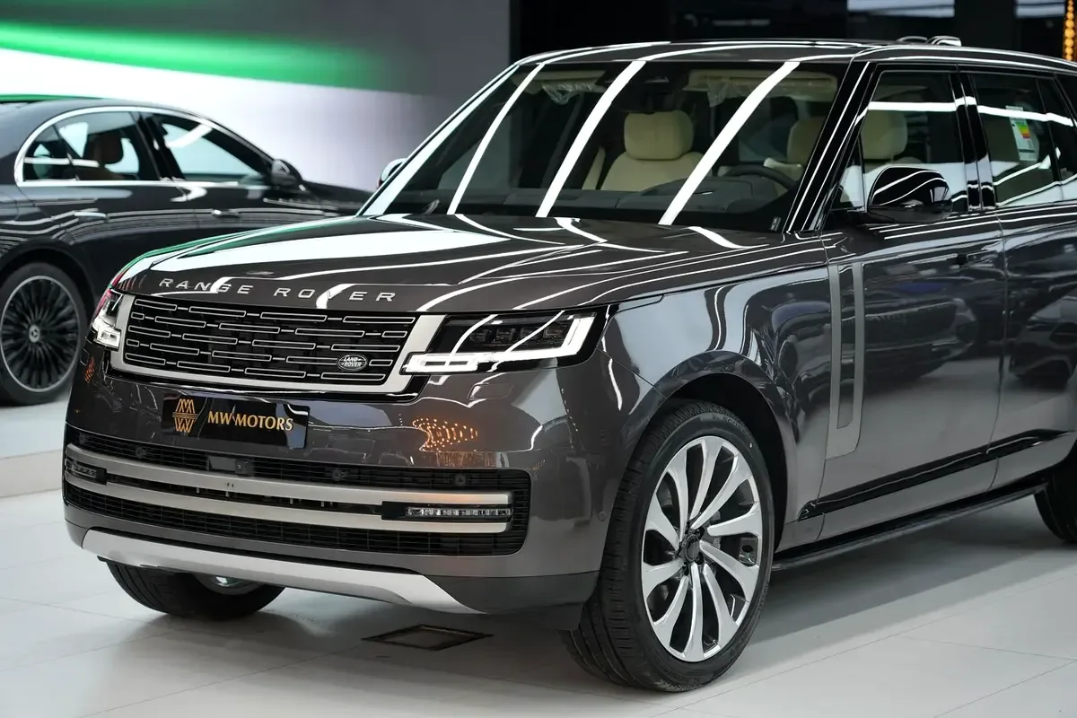 Land Rover Range Rover 3.0 AT 4WD (400 حصان) - 2