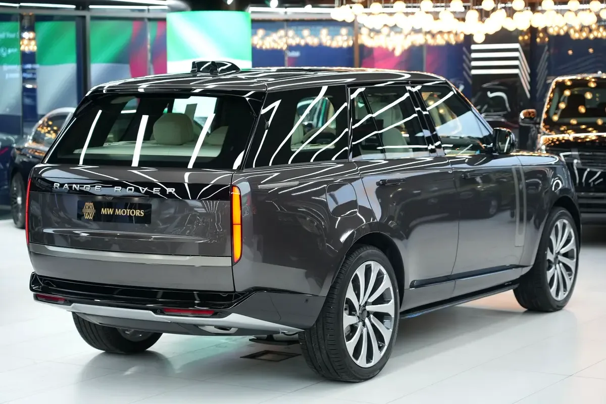 Land Rover Range Rover 3.0 AT 4WD (400 حصان) - 3