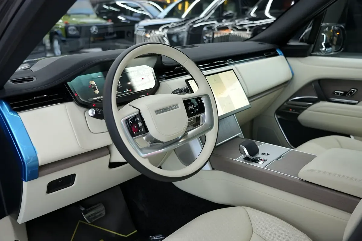 Land Rover Range Rover 3.0 AT 4WD (400 حصان) - 7
