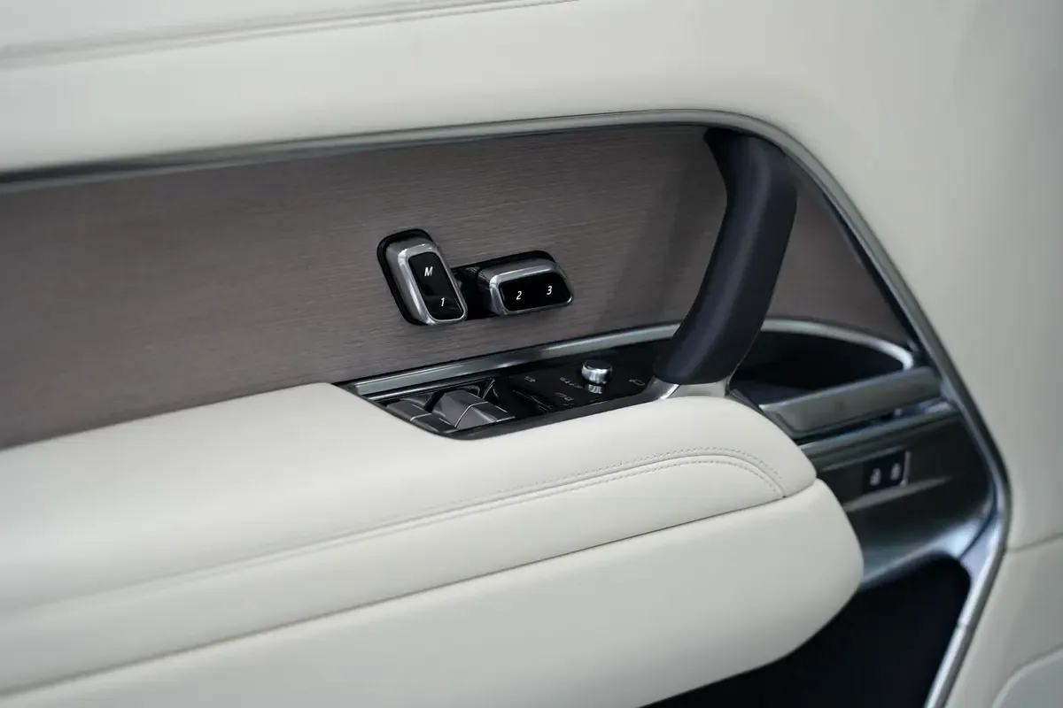 Land Rover Range Rover 3.0 AT 4WD (400 حصان) - 14