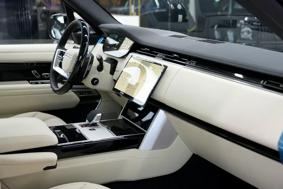 Land Rover Range Rover 3.0 AT 4WD (400 حصان) - 10