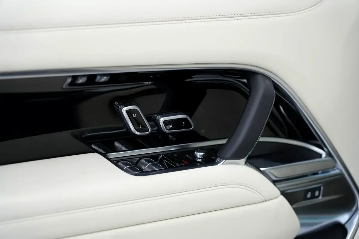 Land Rover Range Rover 3.0 AT 4WD (400 حصان) - 14