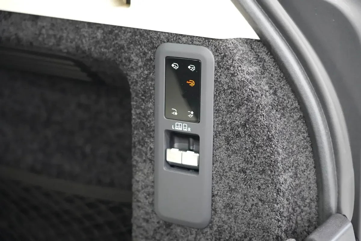 Land Rover Range Rover 3.0 AT 4WD (400 حصان) - 18