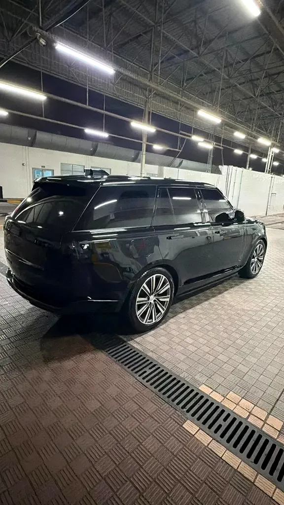 Land Rover Range Rover 3.0 AT 4WD (400 حصان) - 2