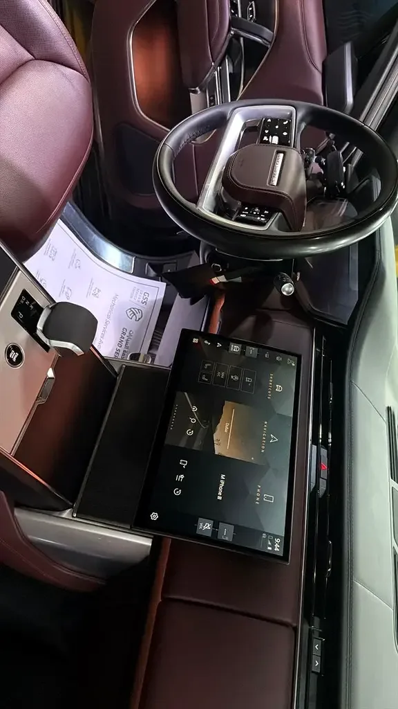 Land Rover Range Rover 3.0 AT 4WD (400 حصان) - 6