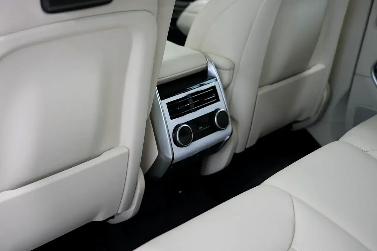 Land Rover Range Rover 3.0 AT 4WD (400 hp) - 16