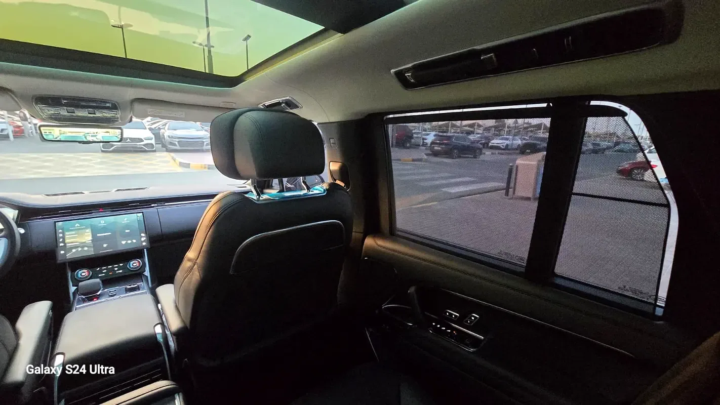 Land Rover Range Rover 3.0 AT 4WD (510 حصان) - 12