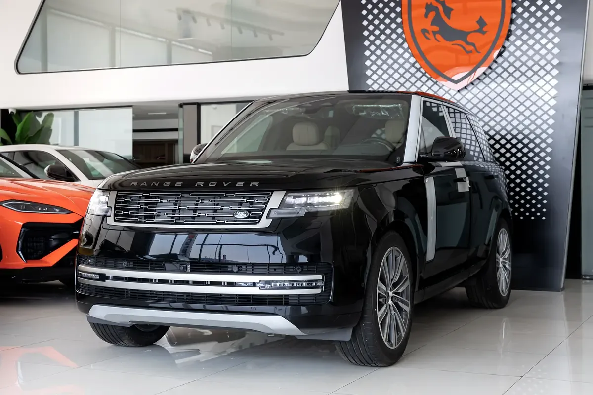 Land Rover Range Rover 3.0 AT 4WD (510 حصان) - 3