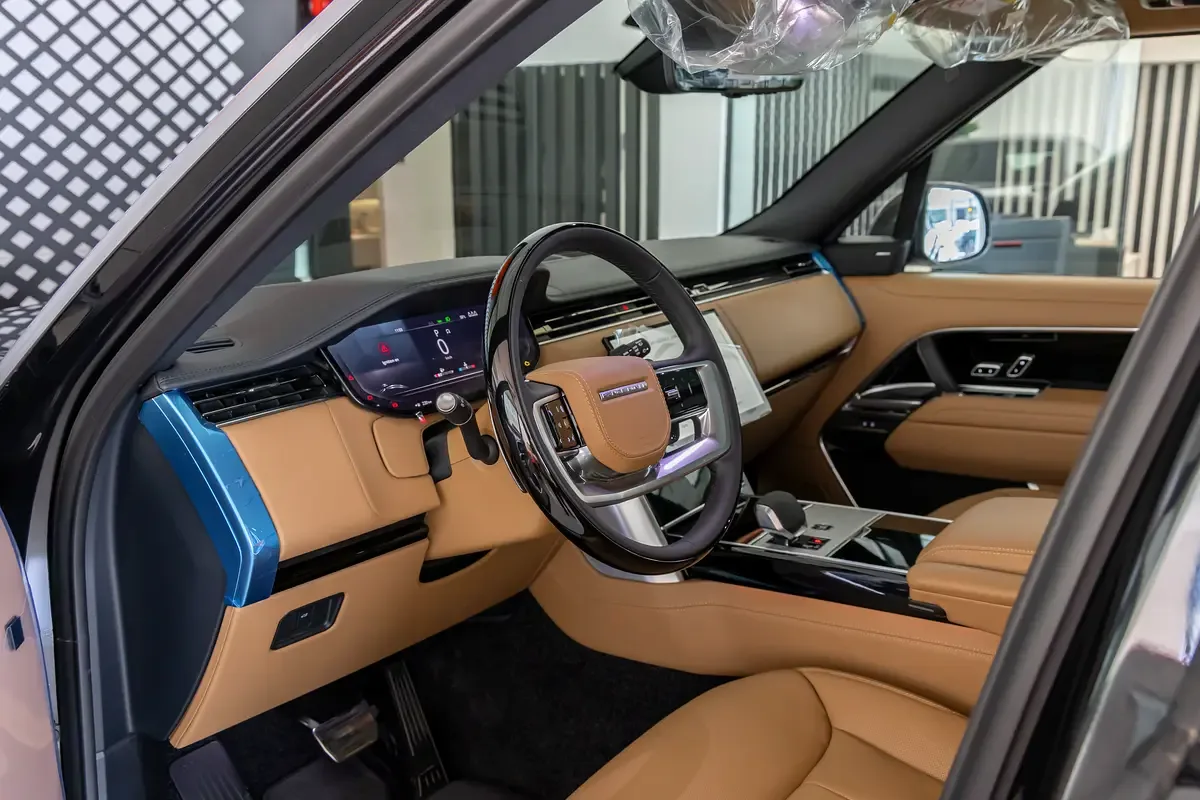 Land Rover Range Rover 3.0 AT 4WD (510 حصان) - 10