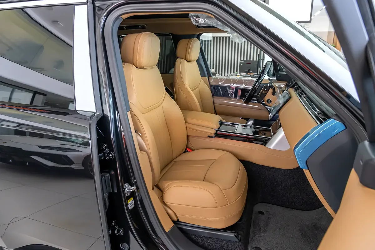 Land Rover Range Rover 3.0 AT 4WD (510 حصان) - 16