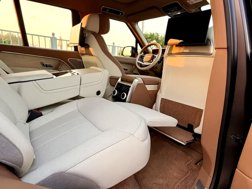 Land Rover Range Rover 3.0 AT 4WD (510 حصان) - 18